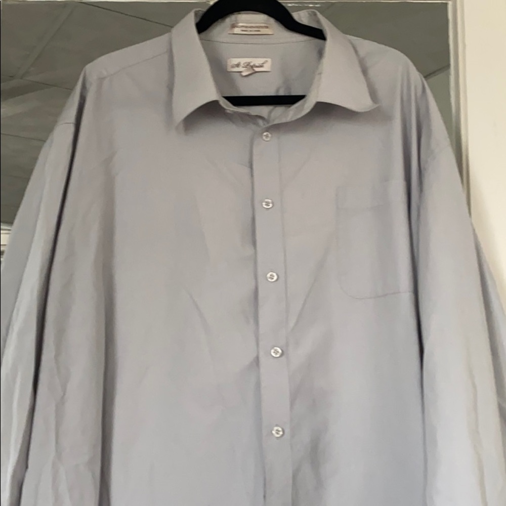 Men’s light grey dress shirt